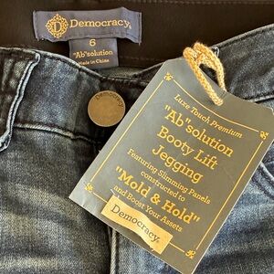 Democracy Luxe Touch Blue Jeggings